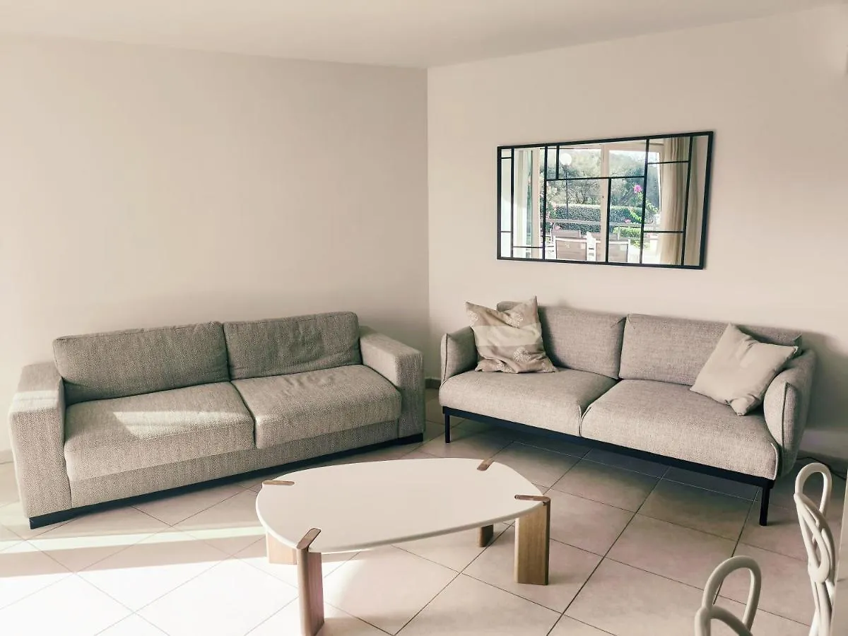 Bel Appartement De Standing En Bord De Mer Saint-Raphaël 0*,